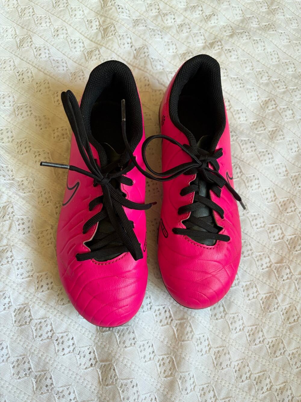 Nike Tiempo Legend 10 Club FG MG Soccer Cleats Pink Black Youth Size 3Y